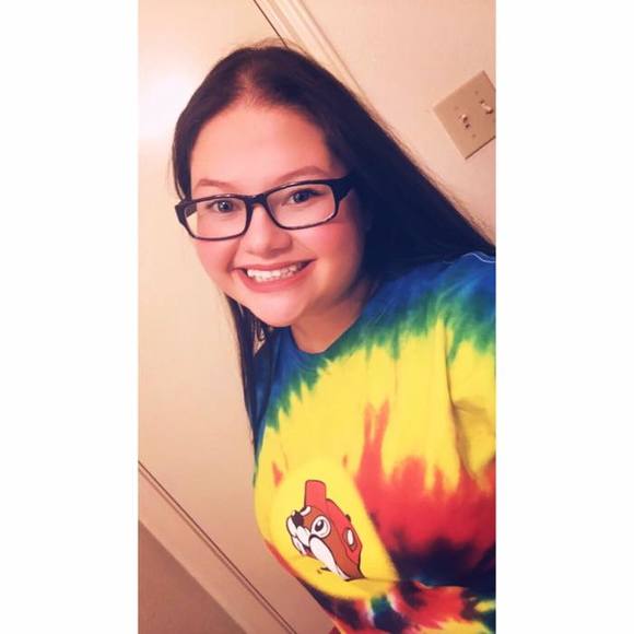 Meet your Posher, Alicia - Picture 1 of 1